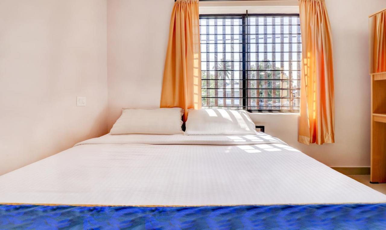 Tri-Star Presidency Cochin Hotel Kochi Kültér fotó
