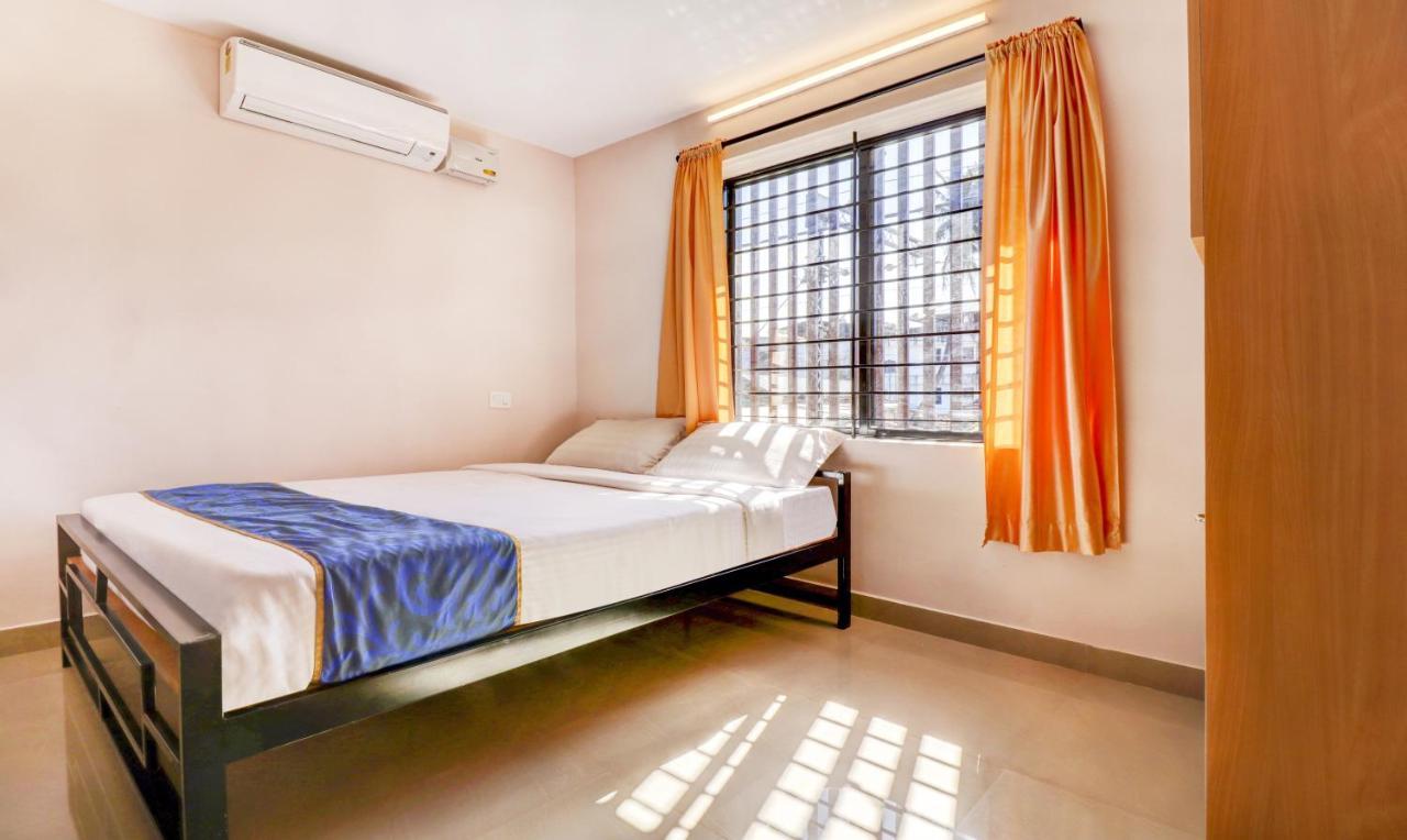 Tri-Star Presidency Cochin Hotel Kochi Kültér fotó